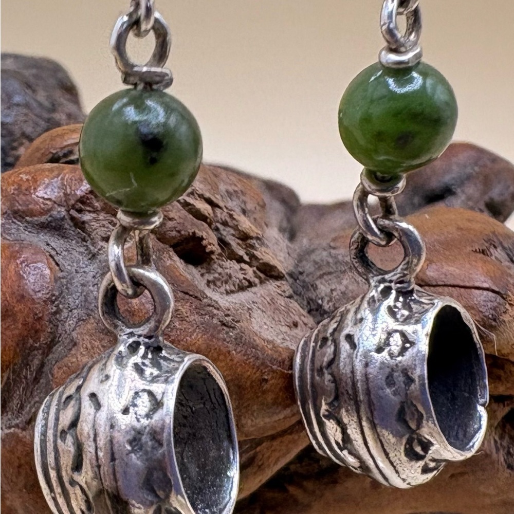 VTG Native American post dangle earrings. Jade bead with sterling pottery charm.